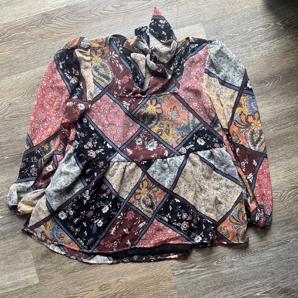 American Eagle Outfitters Multicolor Floral Blouse